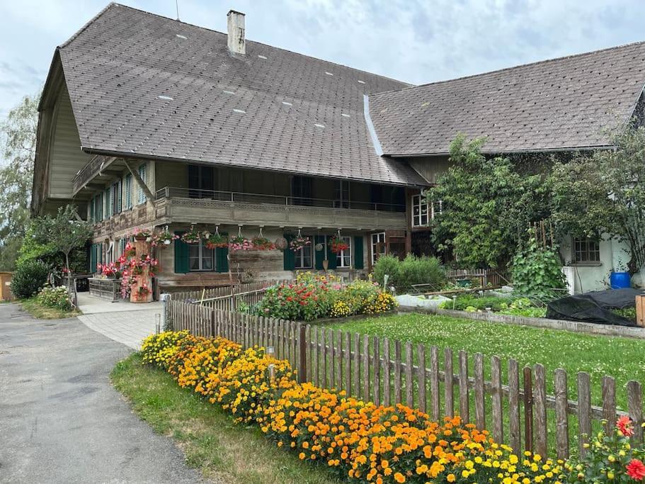 Ferienwohnung Auf Bauernhof Mit Hotpot Und Sauna Sumiswald Buitenkant foto